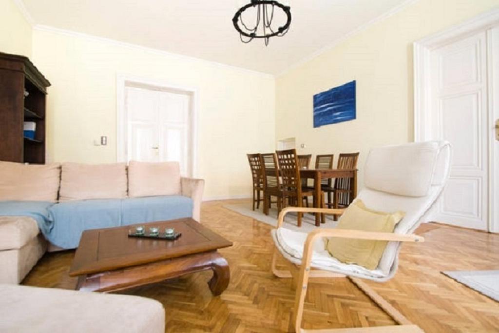 Classy Danube Apartment Budapest Eksteriør billede