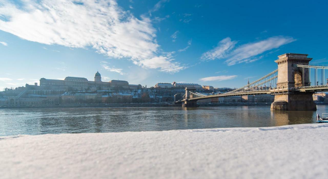 Classy Danube Apartment Budapest Eksteriør billede